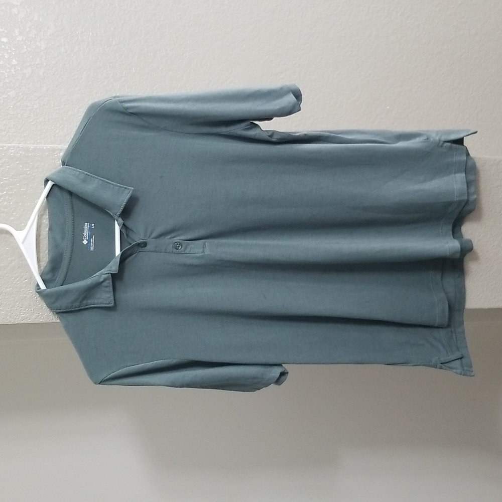 Columbia sage green polo size large